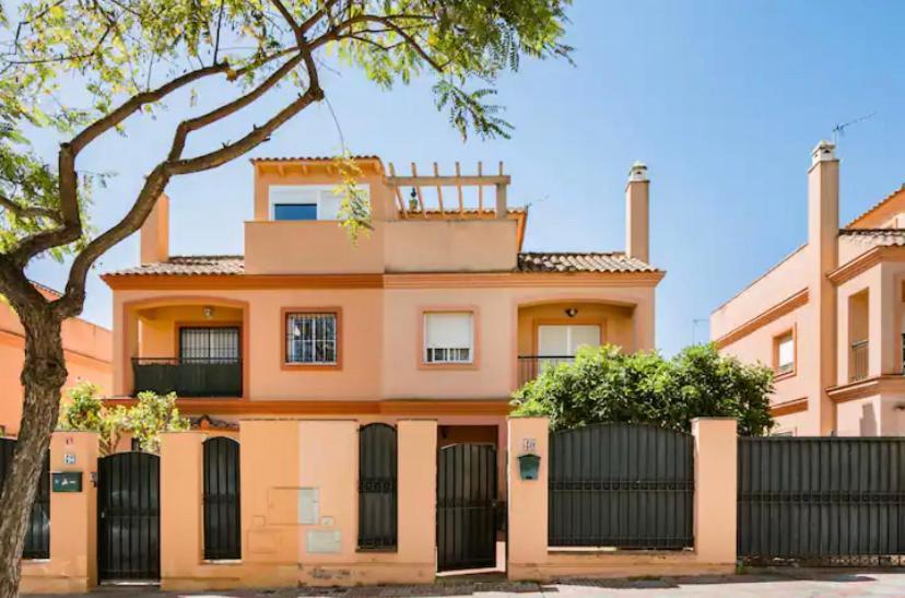 Апартаменты 3 La Casa De Marilo Томарес Экстерьер фото
